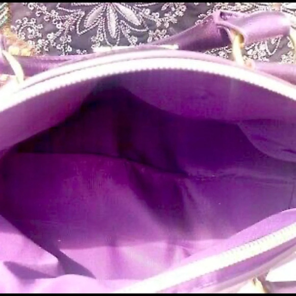 💕 VICTORIA'S SECRET Metallic Purple Purse - Picture 3 of 3